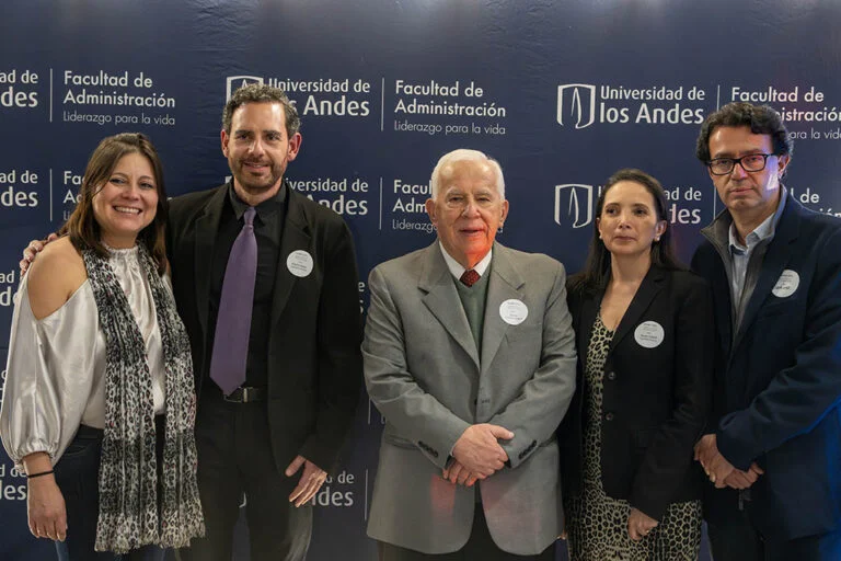 Cena de cierre de semestre del Portafolio de Posgrados en Finanzas: un espacio para reconocer la excelencia académica y la trayectoria profesoral