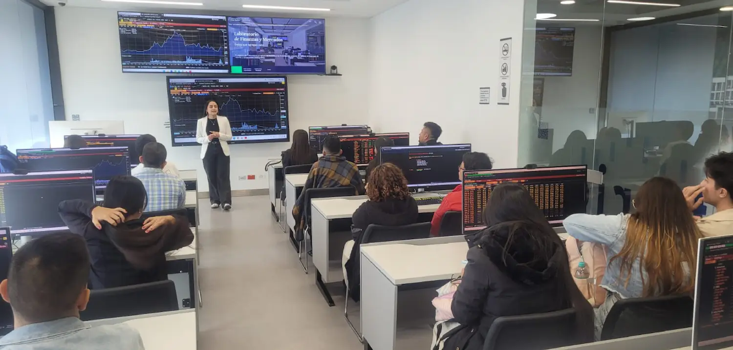 Aprender, conectar y transformar así recibe el Laboratorio de Finanzas a universidades de Colombia