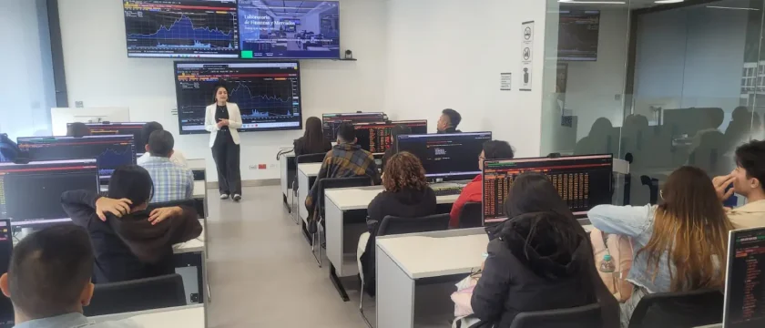 Aprender, conectar y transformar así recibe el Laboratorio de Finanzas a universidades de Colombia